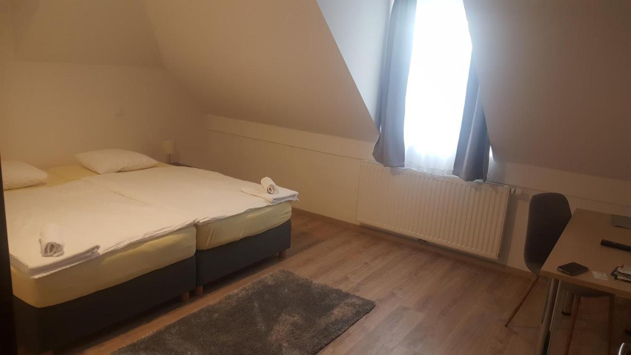 Hotel & Hostel Marenberg Radlje Radlje ob Dravi Eksteriør bilde
